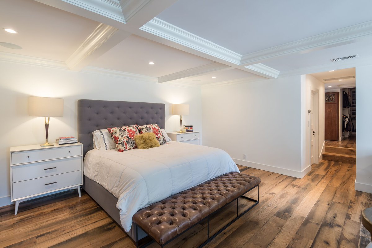 EDB_LA's tweet photo. #PhotoFeatureFriday: Today we'd like to feature this #EDB renovated #bedroom in a #LosAngeles #luxury #property https://t.co/A2pLPwEY2M