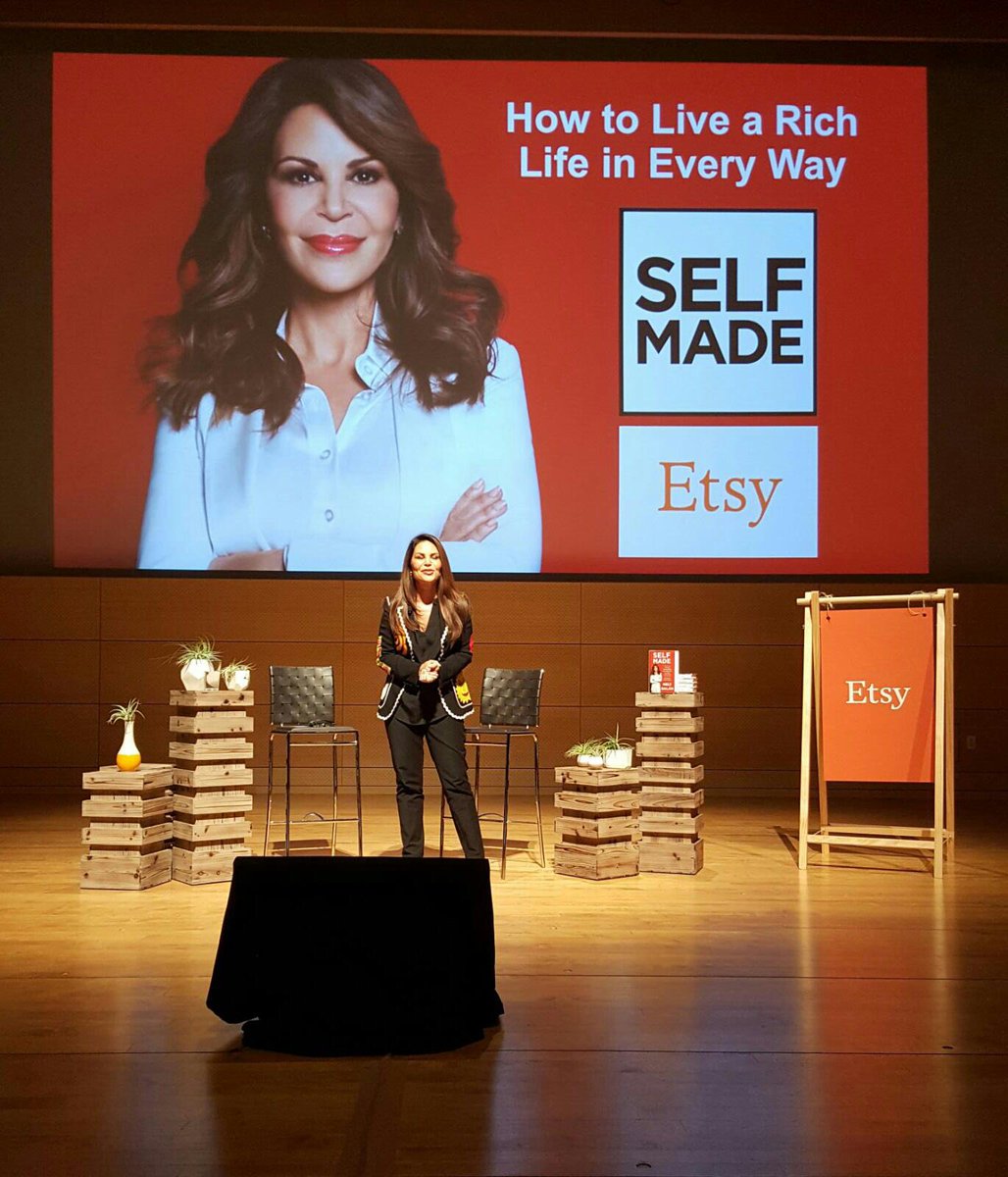 beSelfMadenow's tweet photo. Your past can empower your future! #SELFMADE words by @Nely_Galan at @Etsy UP Conference this AM! https://t.co/AKHPxI31m7