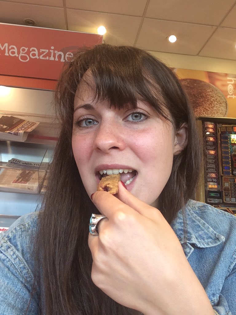 Happy Friday to all the feminist zealots out there who are having their cake and eating it! theguardian.com/politics/2016/…