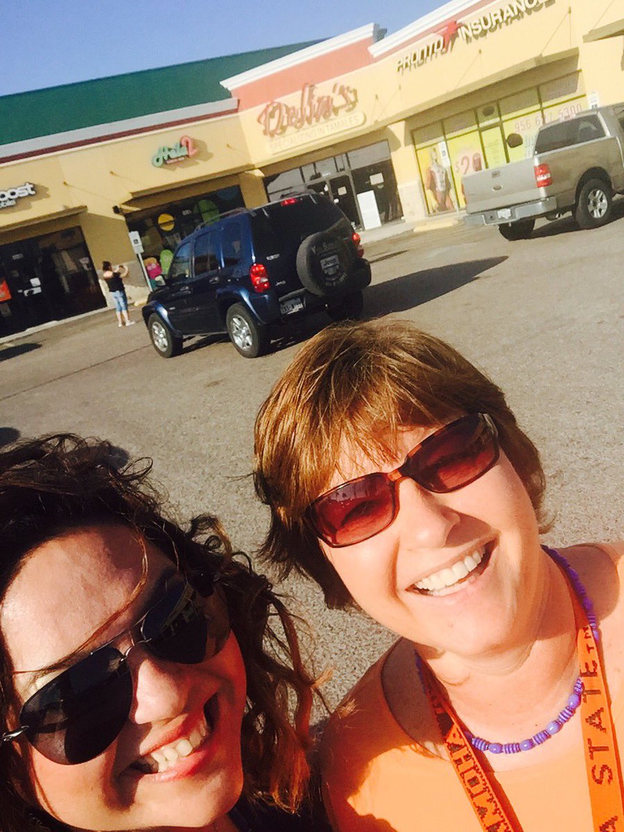 sandritav44's tweet photo. @bmsdobies #TEAMJUSTthe2ofUS #dobiehunt #mmmmmDelia's #notimetoeatsome https://t.co/y2xFLUwTDo