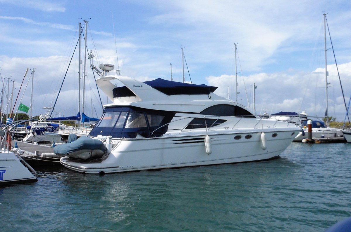 FOR SALE (2005) Fairline Phantom 46, Volvo Penta D6's, £250,000 #boats #boating #solent