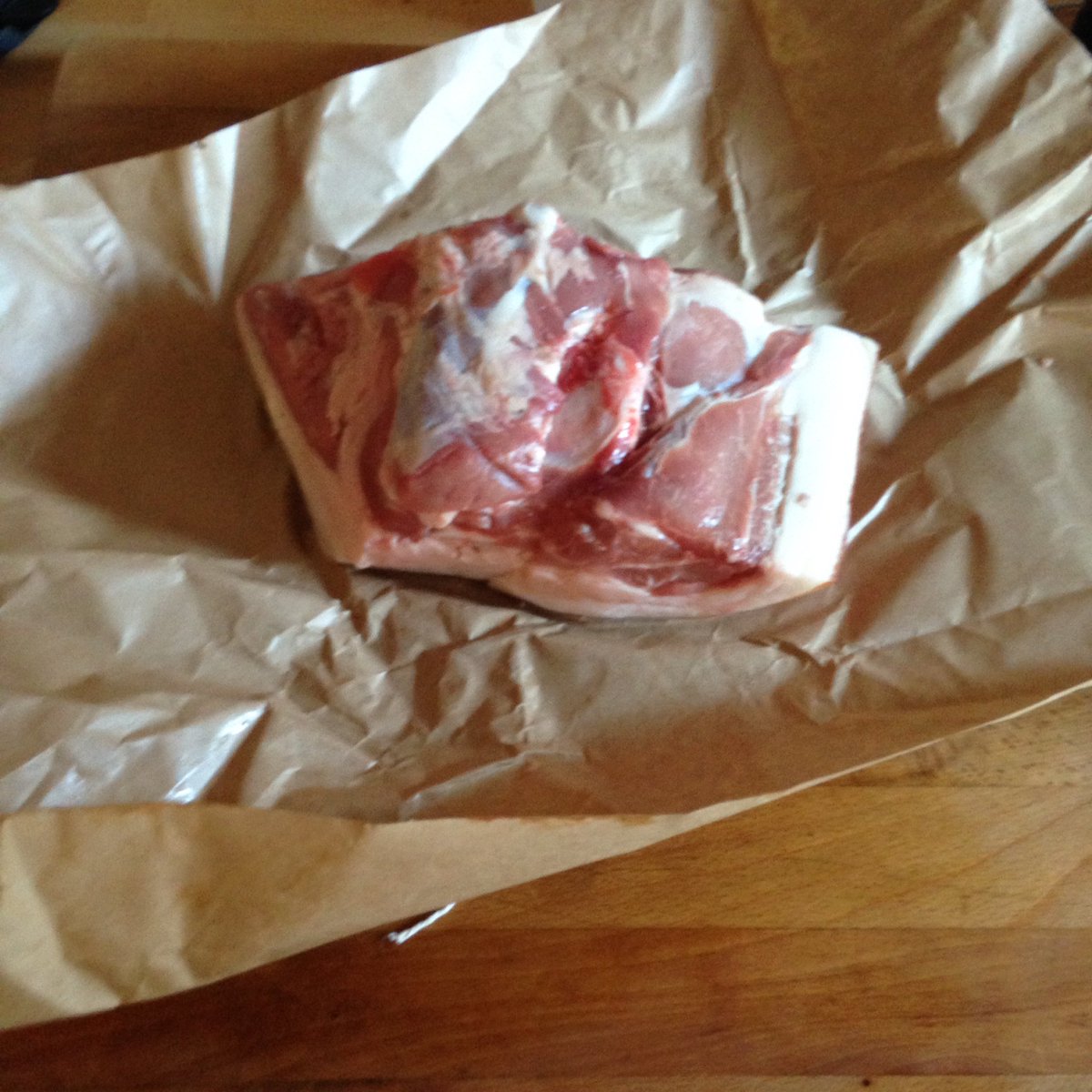 roastsmokemalt's tweet photo. 2kg of pork chump ready to be #homecured https://t.co/aTZc4AWCup
