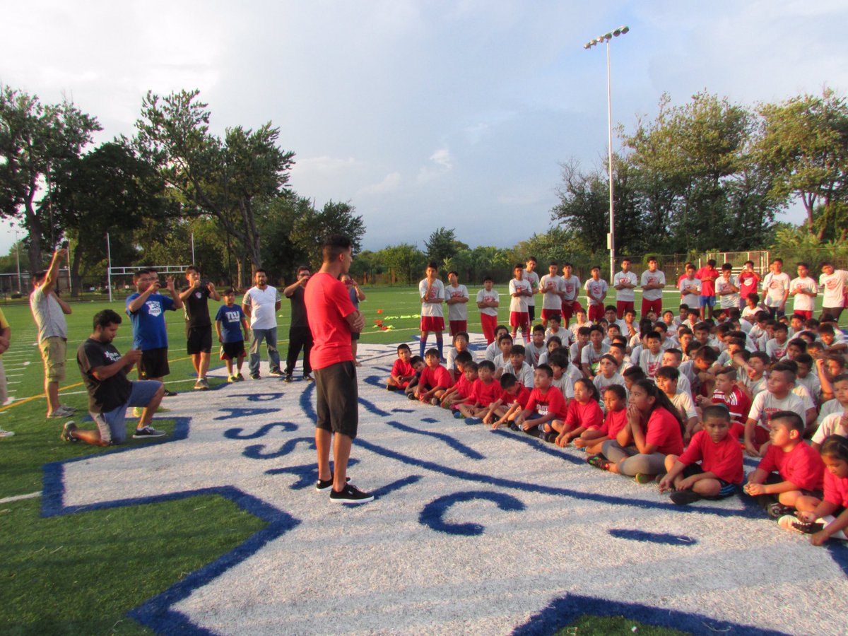 PassaicYS's tweet photo. Thank you Gonzalo Veron @NewYorkRedBulls for visiting our club! Good luck! #RBNY https://t.co/orniwS1loL