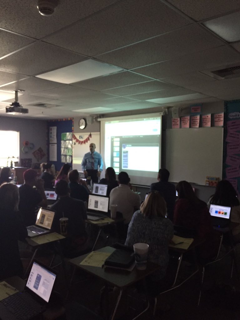 Frank Pinheiro Hyperdocking at PBVCon!! AWESOME!@riseandconverge @bradgrumbles <a href="/panamasupt/">Kevin M. Silberberg</a> <a href="/NikBik/">Nicole Bickham</a> <a href="/PBVTech/">PBVTech</a> #pbvcon