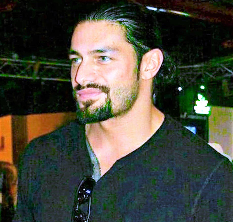 LeeshaNDessy's tweet photo. #Roman #ManWECanLookUPToAdmire #ModelFollow @WWERomanReigns @romanreigns568 @shady926 @airstream52 @11romanempire11 https://t.co/CJ3PwKc1eP