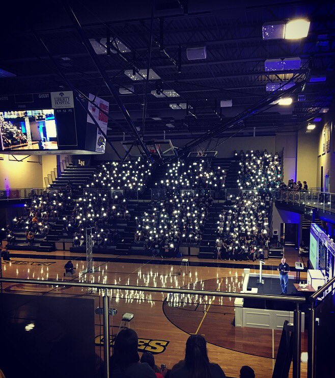 sarandy4's tweet photo. Give HOPE! #lpsconvocation2016 https://t.co/4fZUxaeqja