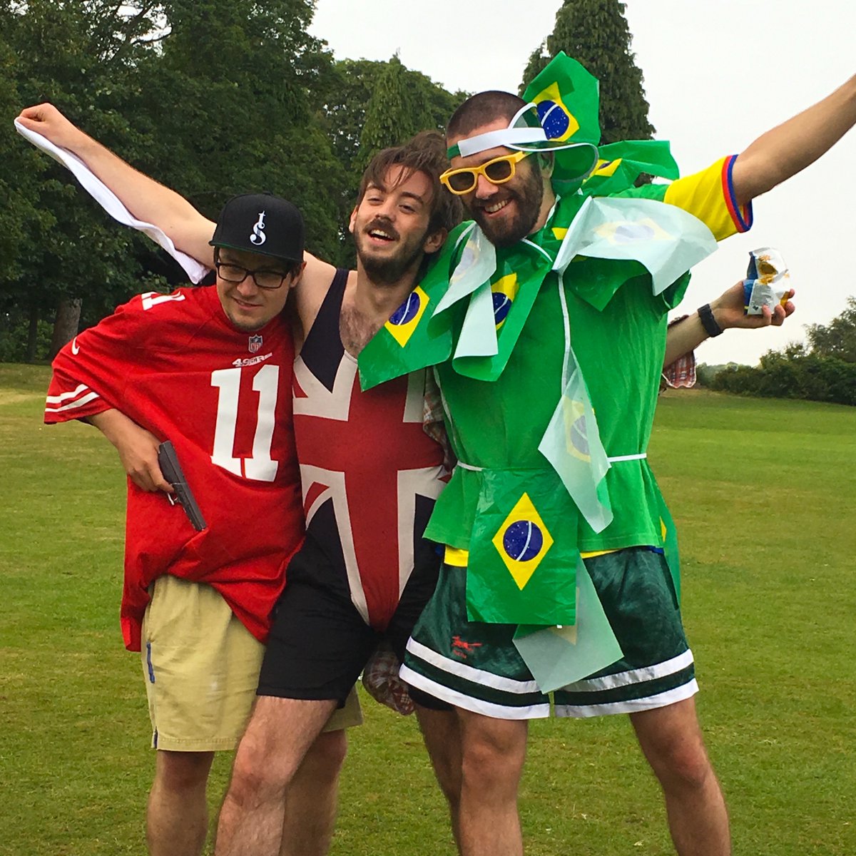 ElmwoodTweets's tweet photo. Brilliant fun at Roundhay Park for our ‘Elm-lympics’ sports day. Check out the pics https://t.co/j7yVSYYkQE https://t.co/ePwB7txt90