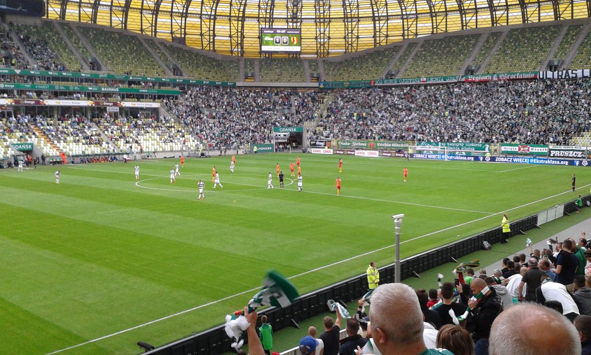 robert_silski's tweet photo. Grzegorz #Kuswik! @LechiaGdanskSA - #Korona 1:0! #LGDKOR @StadionEnerga https://t.co/UvcgIc0Ms3