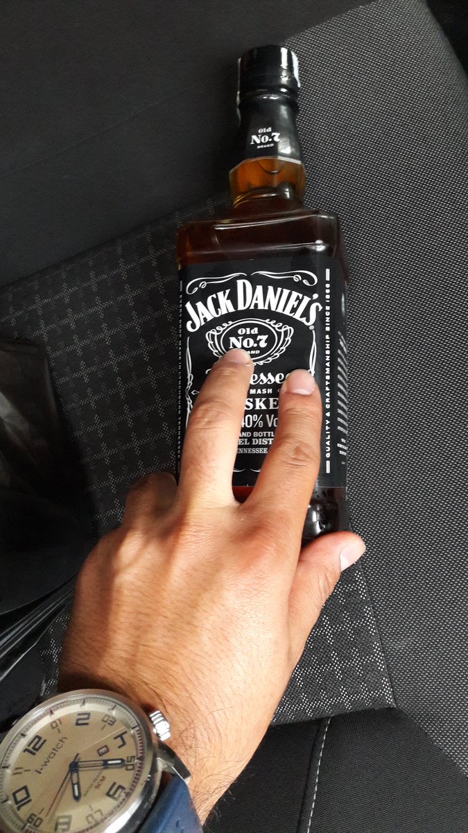 sanslibes's tweet photo. #jackdaniles #en #sevdigimmm #takil #bize https://t.co/XRQk1HRX5C