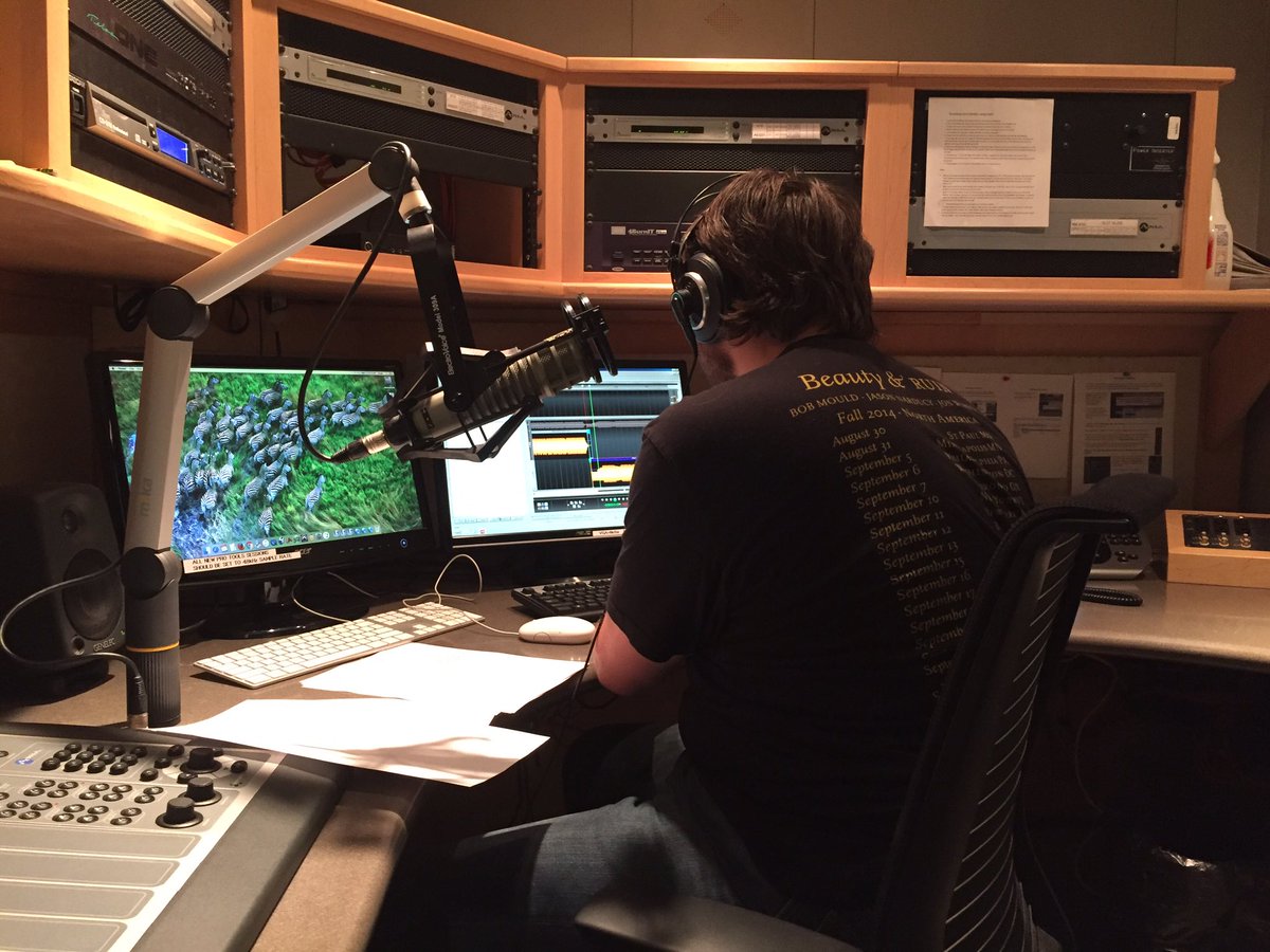 FuryThingsMN's tweet image. We're back hosting @LocalCurrent from 12-6pm today, w/ debuts from @4thcurtis, @KiloFlag, @tevsforevs &amp;amp; more!!