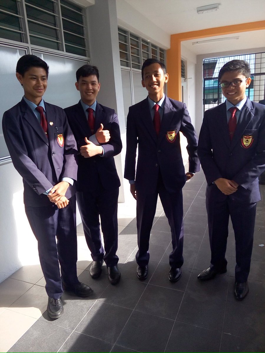 firdausabaziz_'s tweet photo. SDAR, Congratulations for getting the Gold Award for 6 years straight! Truly a commendable achievement in #frsis2016 https://t.co/Ty9csSnEKI
