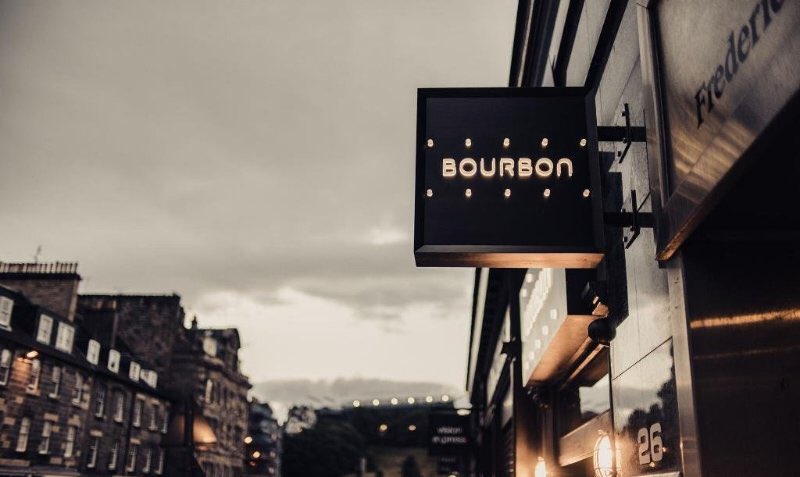 Ladylourob's tweet photo. Hello @BourbonEdin see you tonight @AlbertWodar @JohnHorizonME @crazycarlyyeeha @HollyMac85 https://t.co/j2P9t4IX5d