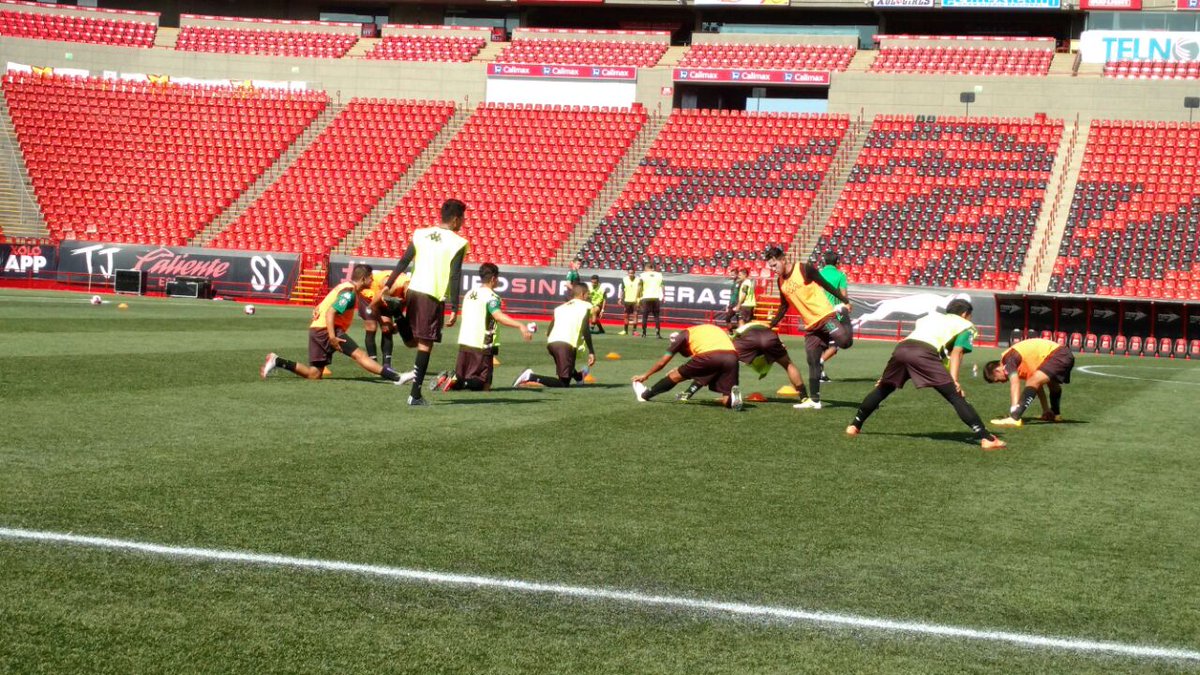 AlacranesClub's tweet photo. Calentamiento previo de Alacranes y @Xolos 2da Premier https://t.co/mXIRnvrZXW