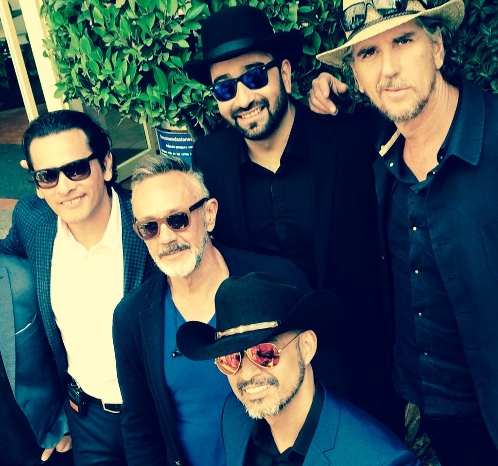 launionnet's tweet photo. En #Mexico con @LoshijosdeFrida en @nhhotelsmx 16 ag #Concierto con invitados! @LunarioMx  https://t.co/VcupRQjga8 https://t.co/t9lgW1AovK