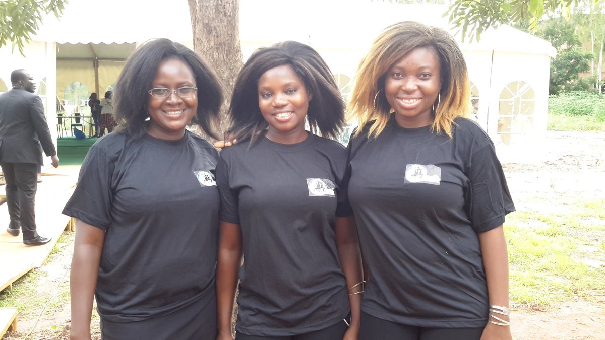 Blogueuses226's tweet photo. Les formidables @MysTIC_BF aux #JIJBF2016 belle fin de mission pour des femmes engagées #lwili #Bur https://t.co/PpBx8PqpSn