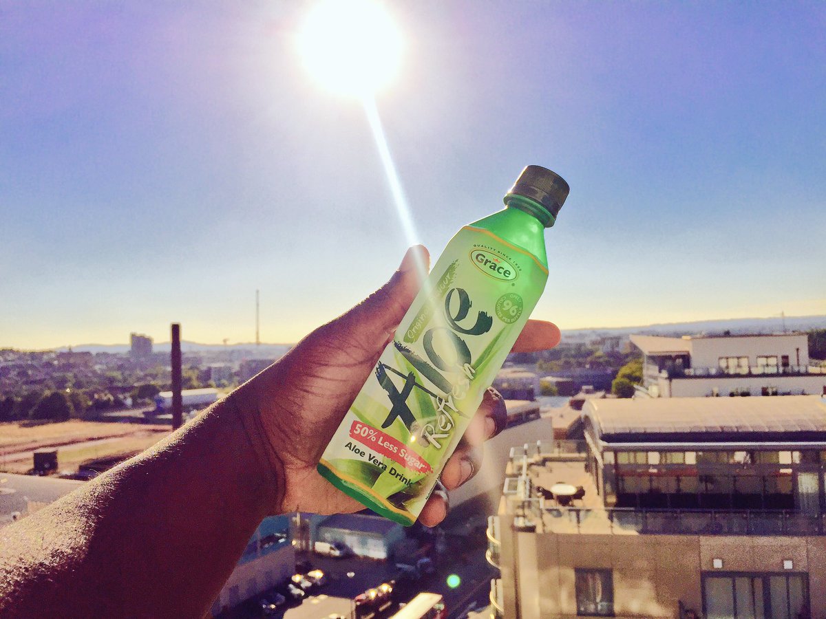 DMODeejay's tweet photo. @GraceAloeVera is all I need in this weather #DrinkingDifferent ๐ https://t.co/EmNaCbyeeY