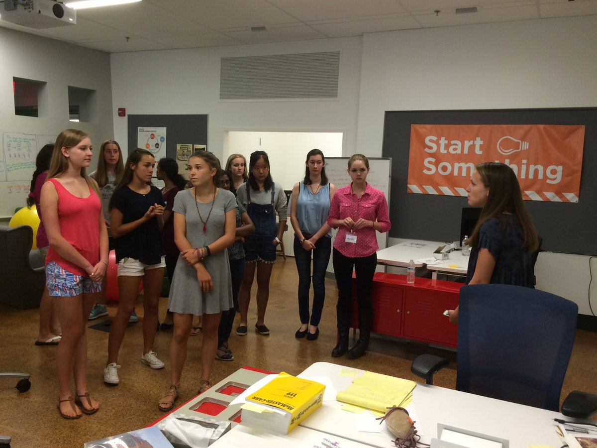 kswilkens's tweet photo. #biomedtechgirls get behind-the-scenes @iLabAtUVA tour from @claratduffy of @Seniors_Connect - thanks! https://t.co/bSd2HifOAF