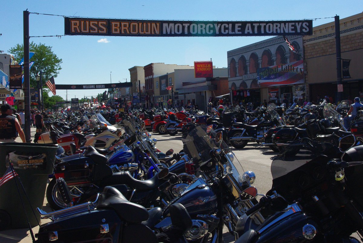 SturgisRally's tweet photo. Good morning #sturgisrally fans it's a beautiful Friday in #sturgis https://t.co/srP5QhIi5M