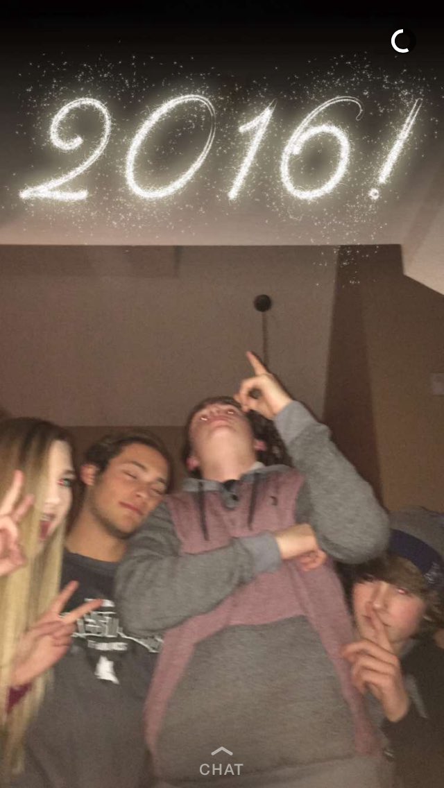 JessiKirwin's tweet photo. happy 17 bday!! @soybombtom123 (the scratch is still there😂) https://t.co/PWeQiY4h5x