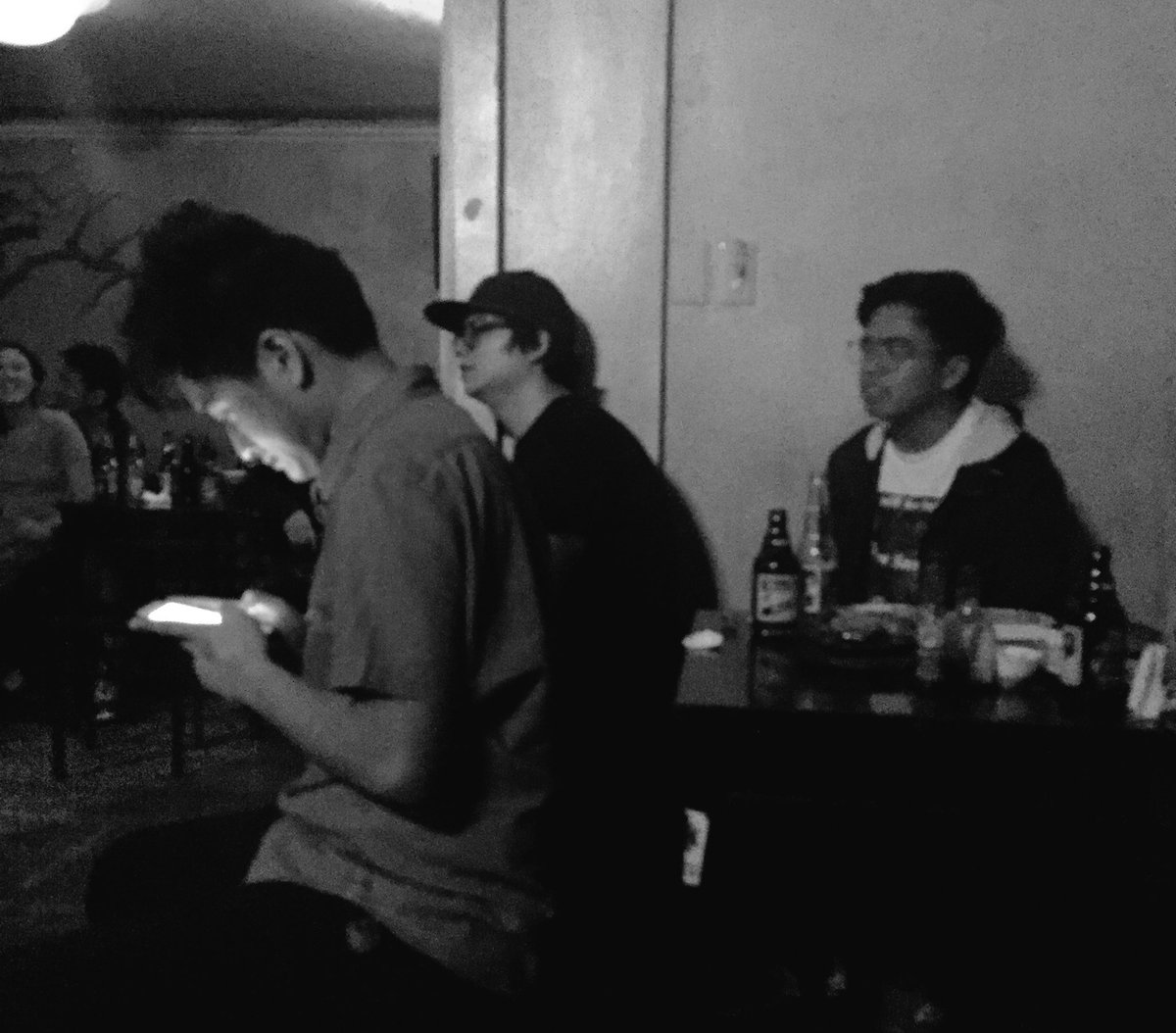 LiliOfficial__'s tweet photo. Cool kids at the cool table. @tomsstoryph up next here at #freshfilterLIVE! https://t.co/cZFRTKOIDx