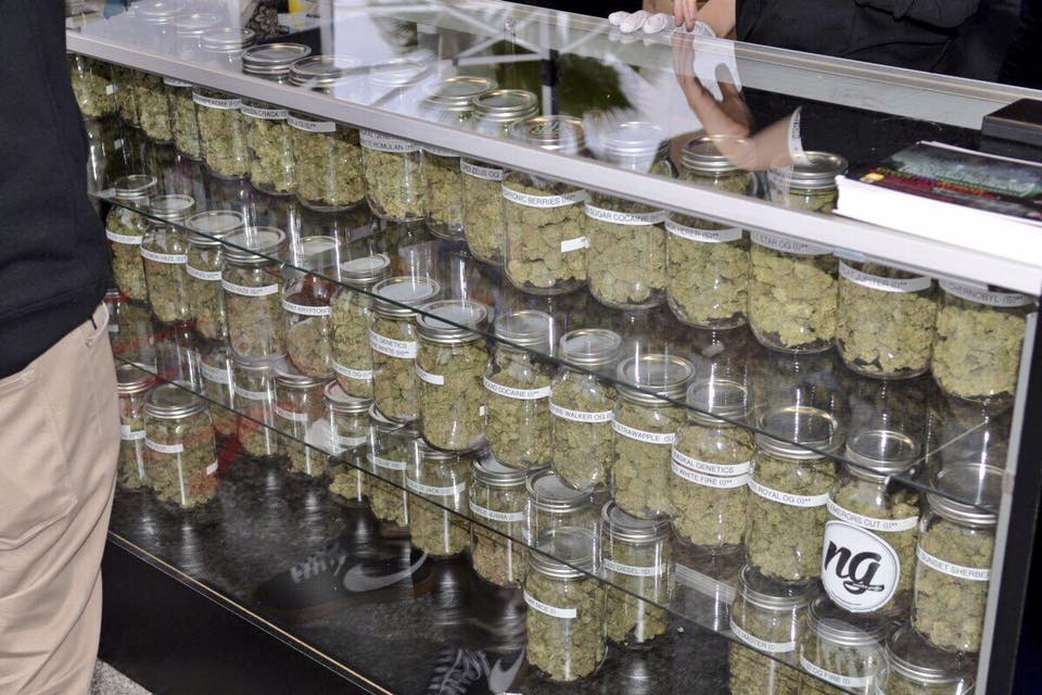 ArizonaHemp's tweet photo. We wish you all a kick ass weekend from all of us here at https://t.co/c00cIp7GtQ! https://t.co/RVNQgCCpSN