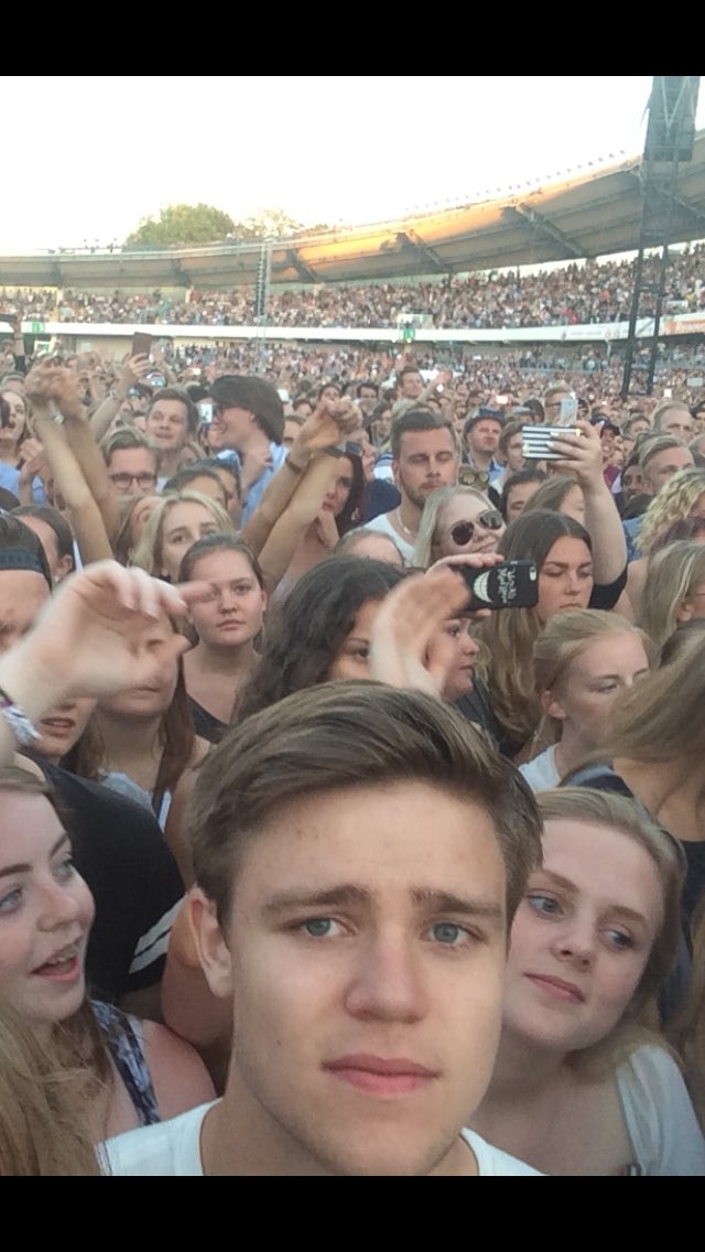 Linanilhammar's tweet photo. Grattis Carl! Hoppas dagen vart bättre än Håkan😉✨🎉 @carloksanen https://t.co/r3O7jxoPYF