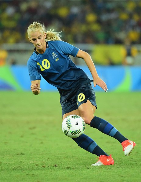 yellawkt's tweet photo. The one saving grace in #SWE's H&amp;M kit: the slashed zero #kitnerd https://t.co/NhwXfj82XQ