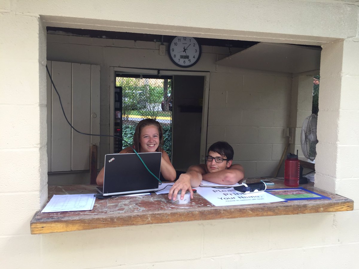 garrettparklive's tweet photo. Kelsey and Dmitri are at the desk right now! come say hi! or call the pool to bother them! https://t.co/yoQ3guFNRi