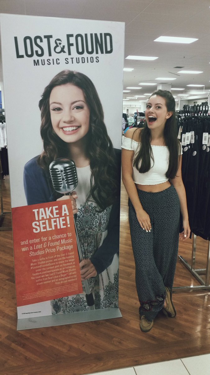 kearagraves's tweet photo. Woah I'm seeing double!! Check out the @LostAndFound merch line at @SearsCA, only in Canada!๐จ๐ฆ #lostandfoundatsears https://t.co/eEqCsdKIvE