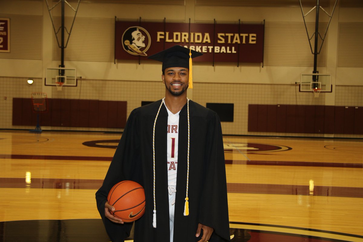 FSUSAAS's tweet image. Congrats @fsuhoops #1 @DevonBookert1! You did it! #NoleForLife #SummerGrad