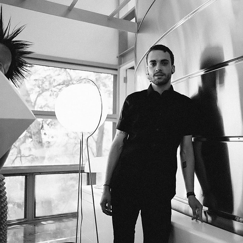 LivingParadream's tweet image. Check out some photos of Paramore from the unreleased 'Ain’t It Fun' music video now at bit.ly/1UqeN1x