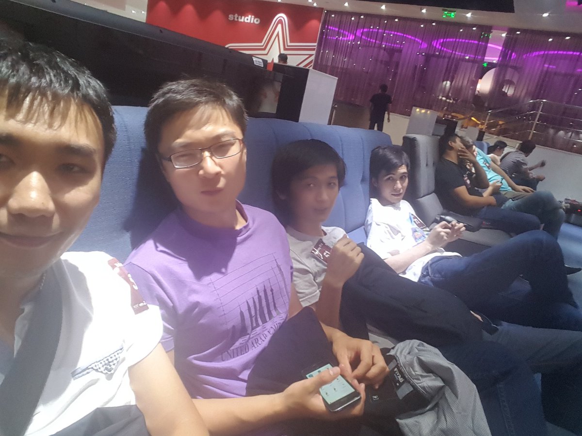 rahimjan93's tweet image. Передаем привет из пабстомпа Алматы, Казахстана. Спасибо студии аналитики за шикарную атмосферу #TI6 #TI6Ru