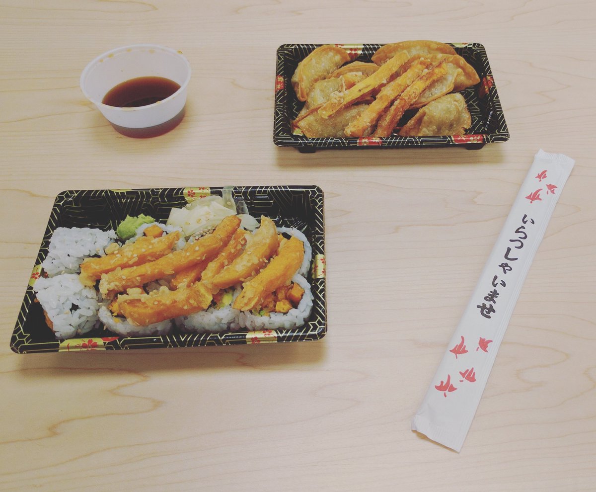 chesterbr's tweet photo. You can get a neat (and quick) π―π΅ meal with < $10 on CJ Lunch Box with @ritual_co π± #MyRitual #RitualRewards https://t.co/WimfPbn1T3