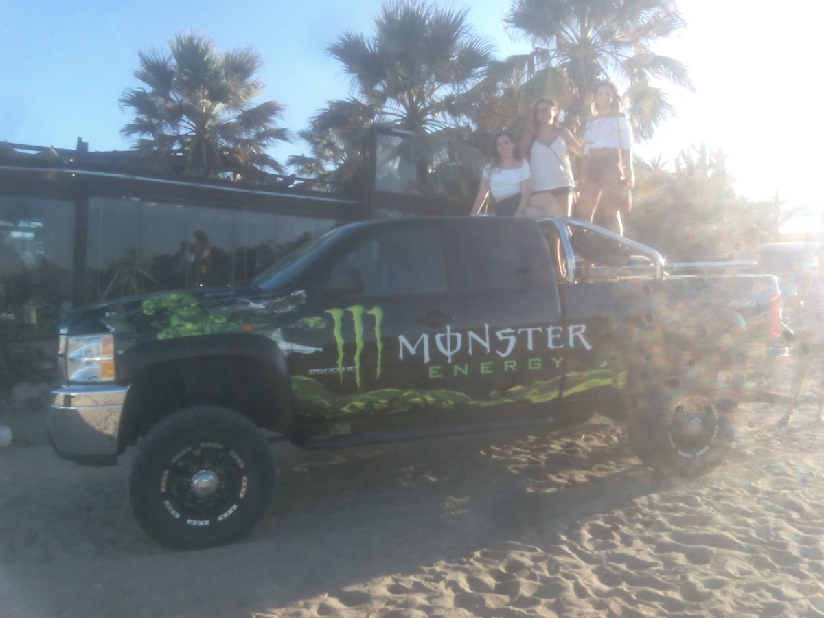 angelaestan's tweet photo. @MonsterEnergyES #LosMasMajosDeMojacar #Mauieando https://t.co/iqkbRjCgXn