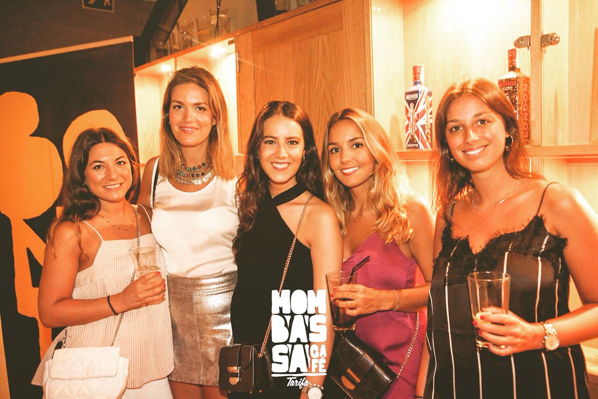bonitarides's tweet photo. #GenteBonita Lo seguimos pasando genial en #MombassaTarifa ¡Cómo siempre! 😎💃🏼#LimitedEditionMoments #PST2016 https://t.co/7QZjsf1DAo