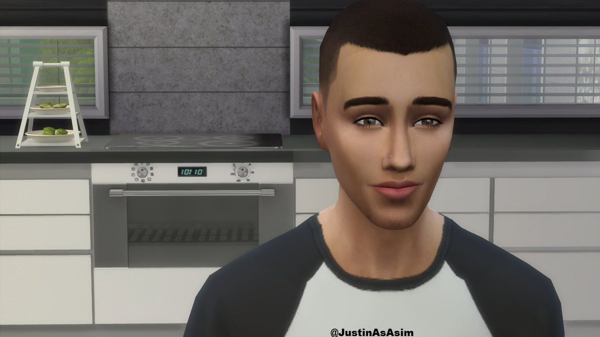 Justin as a sim tweet media