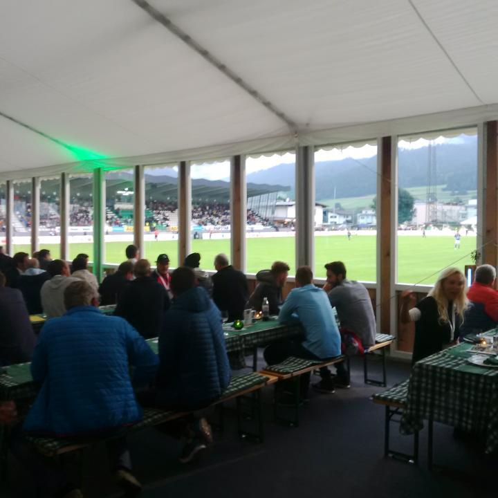 csam4150's tweet photo. VIP-Lounge: Ein Team unserer beiden Tiroler Sky Go Erste Liga Mannschaften unterstützen... https://t.co/bHCyCSavTr https://t.co/RTUZZQHZJ3