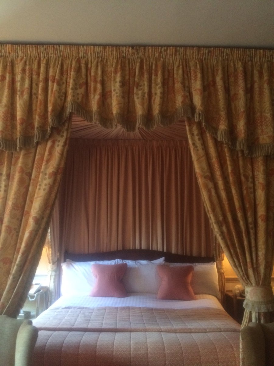 gumkenth's tweet image. Room no.2 @FlitwickManor