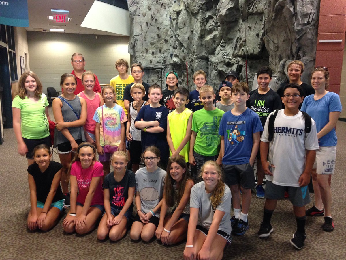 trinityyouthmh's tweet photo. Group pic at the climbing wall with the VBS to GO crew. What a great week with a great group of kids! #vbstogo2016 https://t.co/92Ttdje2Bh