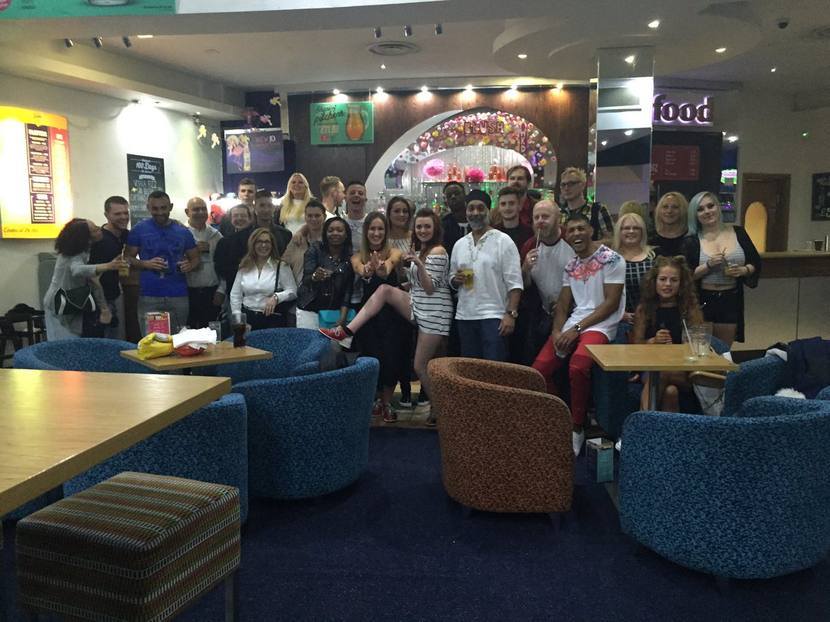 Team Piccadilly's team night out at the bowling alley! <a href="/placemadebyyou/">A Place Made By You</a> <a href="/Minafattahi/">Mina Fattahi</a> #team #family
