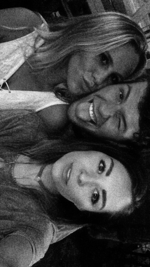 mgravesxo's tweet photo. @NickH124 @jordynaleigh https://t.co/d6N9pMR66x