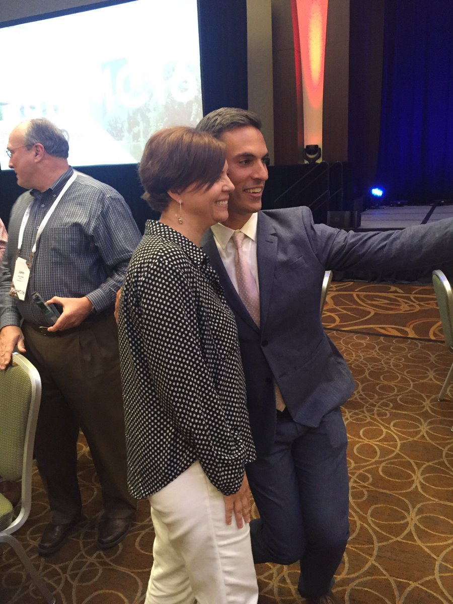 LuAnneStephens's tweet image. Whoza fan girl? @BethGolay and me, that's who. Thanks @arishapiro! #bestsportever