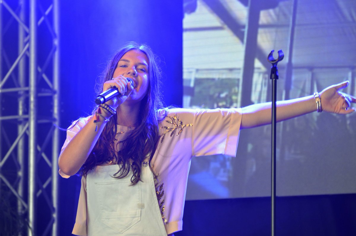 wilma_broch's tweet photo. The Voice kandidate @MAAN verovert #BraDeLier #DeLier @ocdelier https://t.co/QDiCHyDZpv