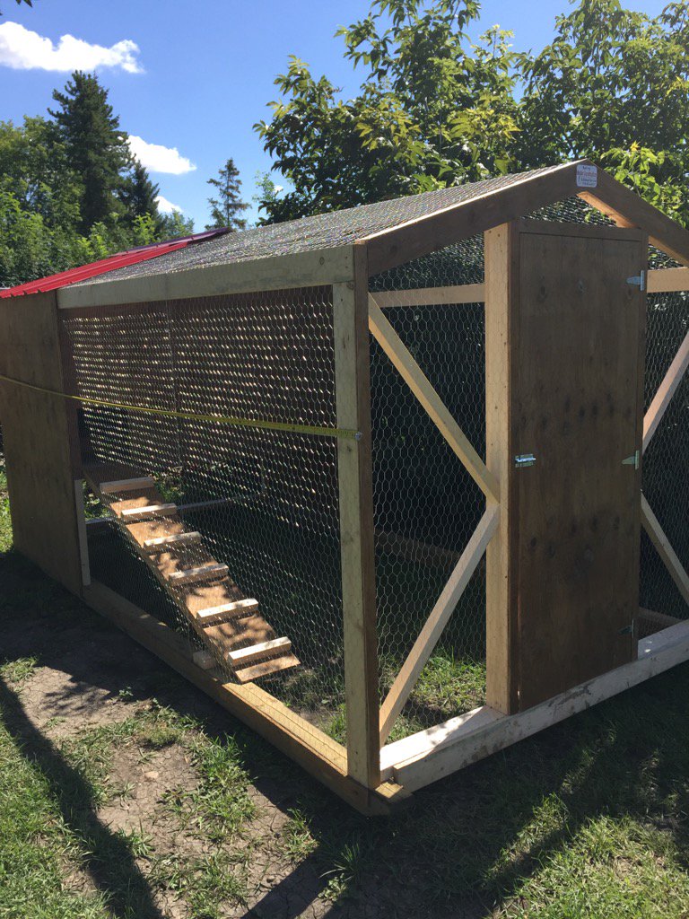 FarmfairInt's tweet photo. Our chicken coop was delivered today to the Northlands Urban Farm. We are so excited to get our urban hens. #yegfood https://t.co/ltr00cZnMD