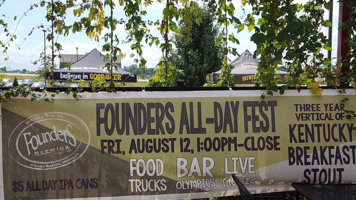 JenLovesBeer's tweet photo. 3rd Annual @foundersbrewing All Day Fest @GlobalBrew!! @BrewedforKozi @BonePatb #sessionboldly #3yearsofKBS #16taps https://t.co/faLTvEozIU