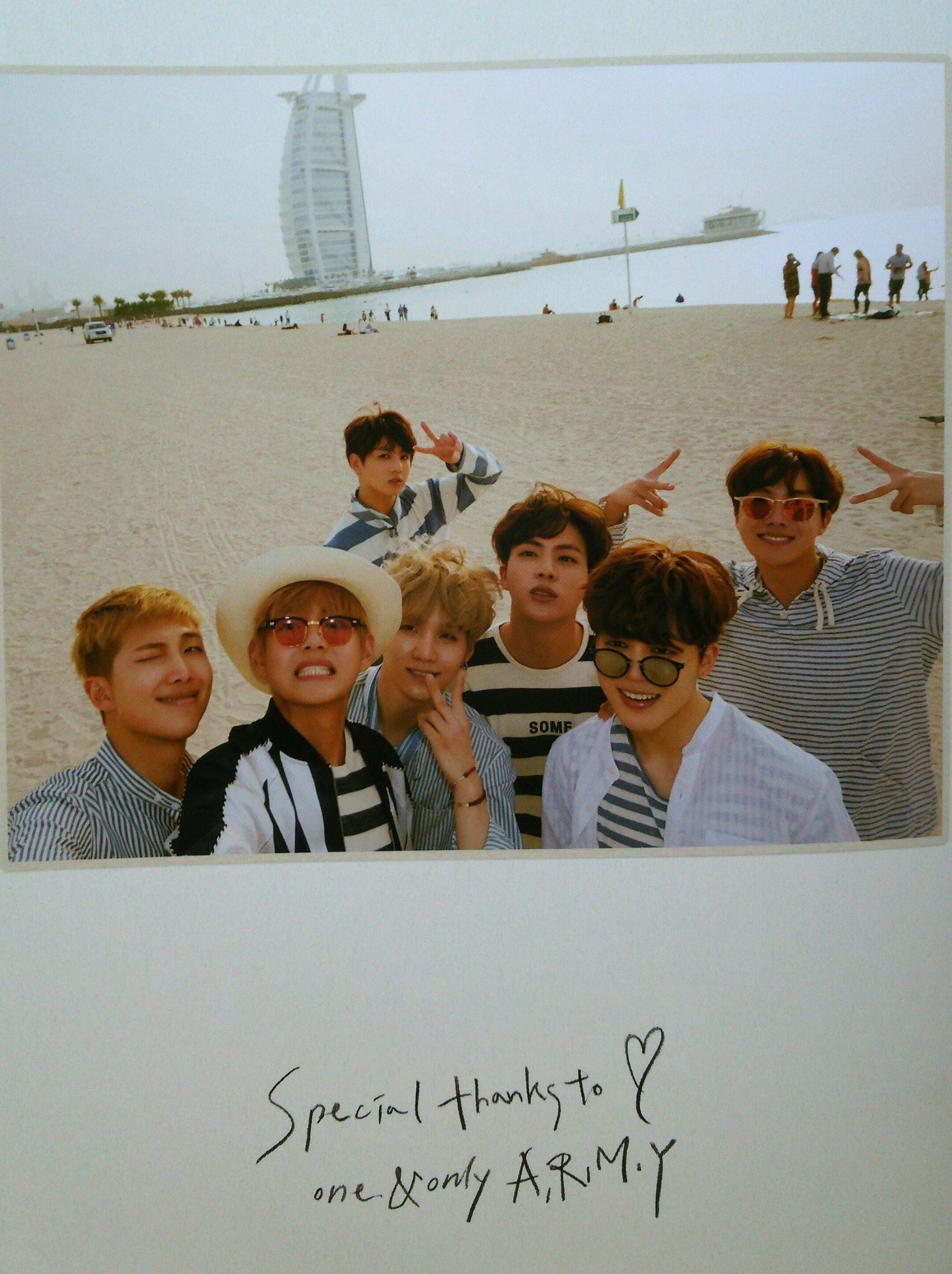 【公式】BTS SUMMER PACKAGE IN DUBAI 2016 BTS 2016 Summer Package in Dubai with Photobook + DVD sets +