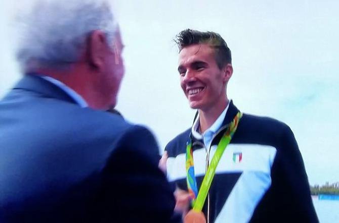 Latina_Oggi's tweet photo. @Rio2016_en impresa pontina. Il terracinese #MatteoLodo è bronzo nel quattro senza https://t.co/agDOg8832Q https://t.co/c2a0rnkvSC