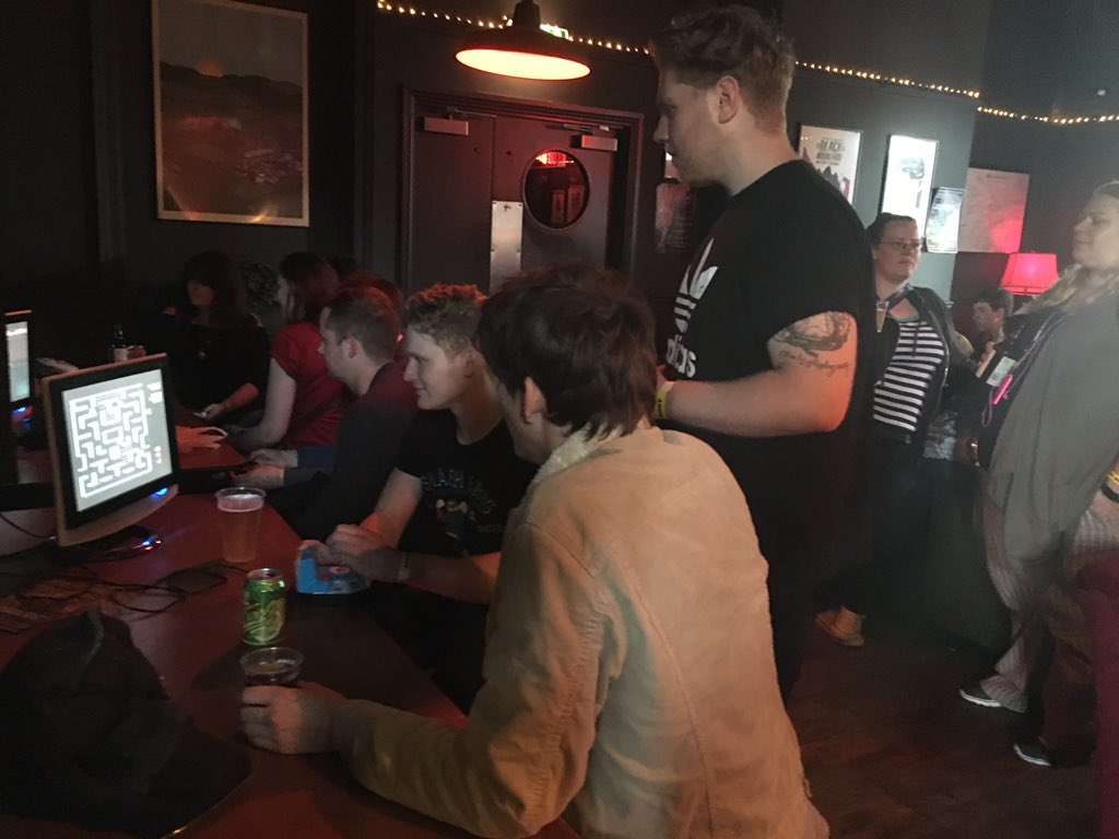 warpzoneuk's tweet photo. It's only 7:30 and it's banging already #retrogaming https://t.co/FRcoJ7dbwQ