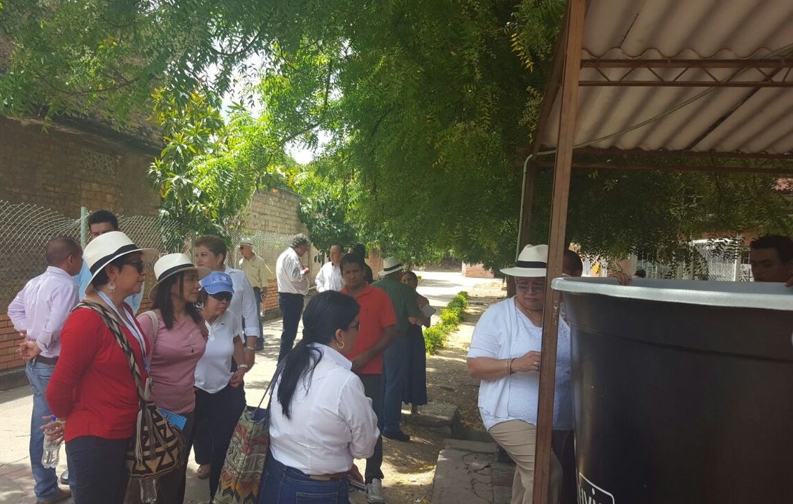 DLIA_CAR's tweet photo. Directivos y Consejeros @CAR_Cundi recorren mun @jerusalen1865 Ecosostenible con rep @opsoms en Colombia @ASOCARS https://t.co/xG5Le3PWAW