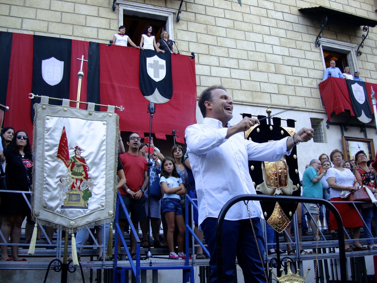 copealcoy's tweet photo. José Rafael Pascual hace vibrar a Cocentaina https://t.co/XPDngKg9zh @MorosiCristians @InfoFesta #Cocentaina https://t.co/MCxmDdUviV